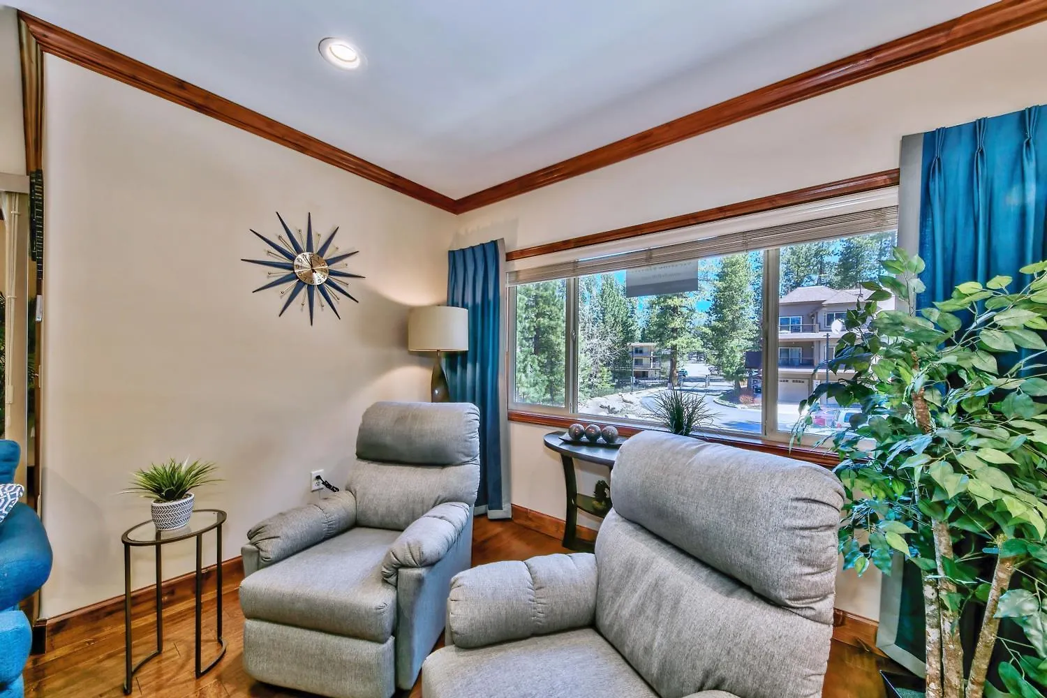 Tahoe Woods 702 At Stateline - Walk To Lake Casinos Ac Dog South Lake Tahoe 0*,  États-Unis